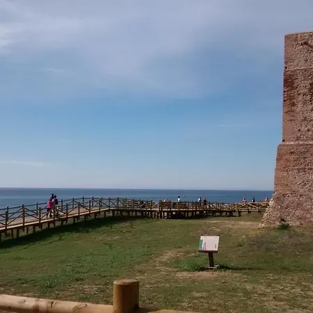 Seaview With Private Garden 5 Minutes Walk To The And Amenities Appartement