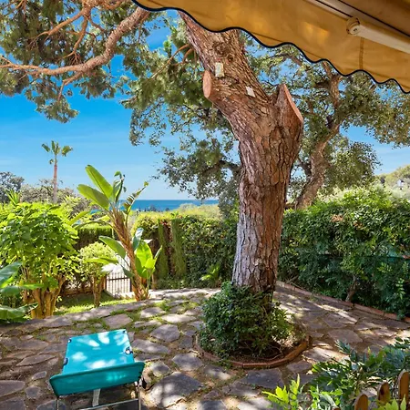 Seaview With Private Garden 5 Minutes Walk To The And Amenities Sitio de Calahonda
