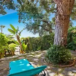 Seaview With Private Garden 5 Minutes Walk To The And Amenities Apartmán Sitio de Calahonda