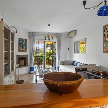 Apartment Seaview With Private Garden 5 Minutes Walk To The And Amenities