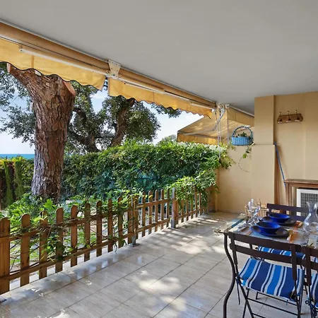 Seaview With Private Garden 5 Minutes Walk To The And Amenities Apartment
