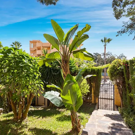 Apartment Seaview With Private Garden 5 Minutes Walk To The And Amenities Sitio de Calahonda