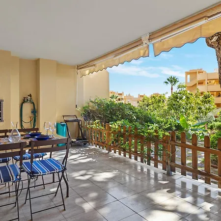 Seaview With Private Garden 5 Minutes Walk To The And Amenities Sitio de Calahonda