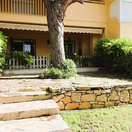 Seaview With Private Garden 5 Minutes Walk To The And Amenities *